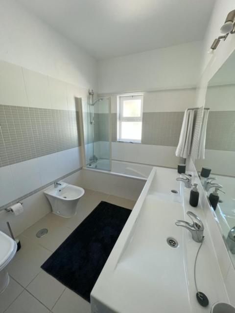 Ferienwohnung Linha D Agua - Ap Salema Exterior foto